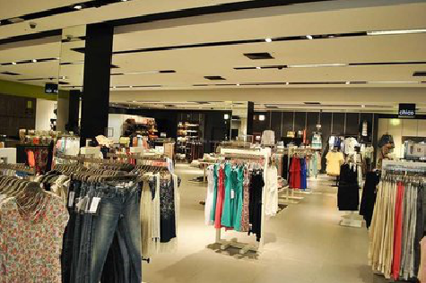 华容商场里的店面怎么装修？