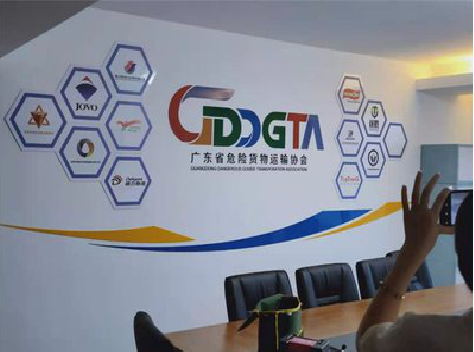 华容公司走廊文化墙如何设计布置？